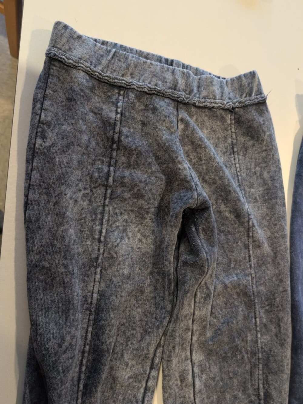 Love83 Lot Of 2 Pants Women's M Gray Blue Faded Sweatpants Comfy Solid - Picture 2 of 11